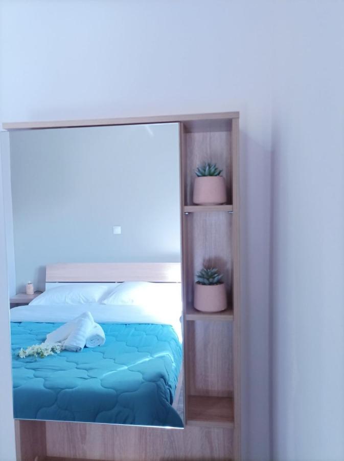 V&E'S Apartments Pigadhia  Dış mekan fotoğraf