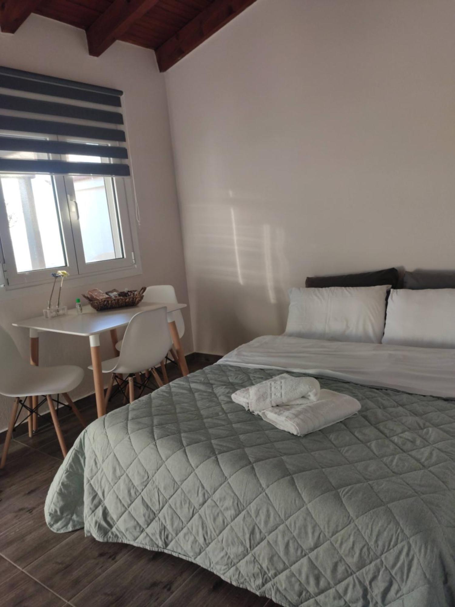 V&E'S Apartments Pigadhia  Dış mekan fotoğraf